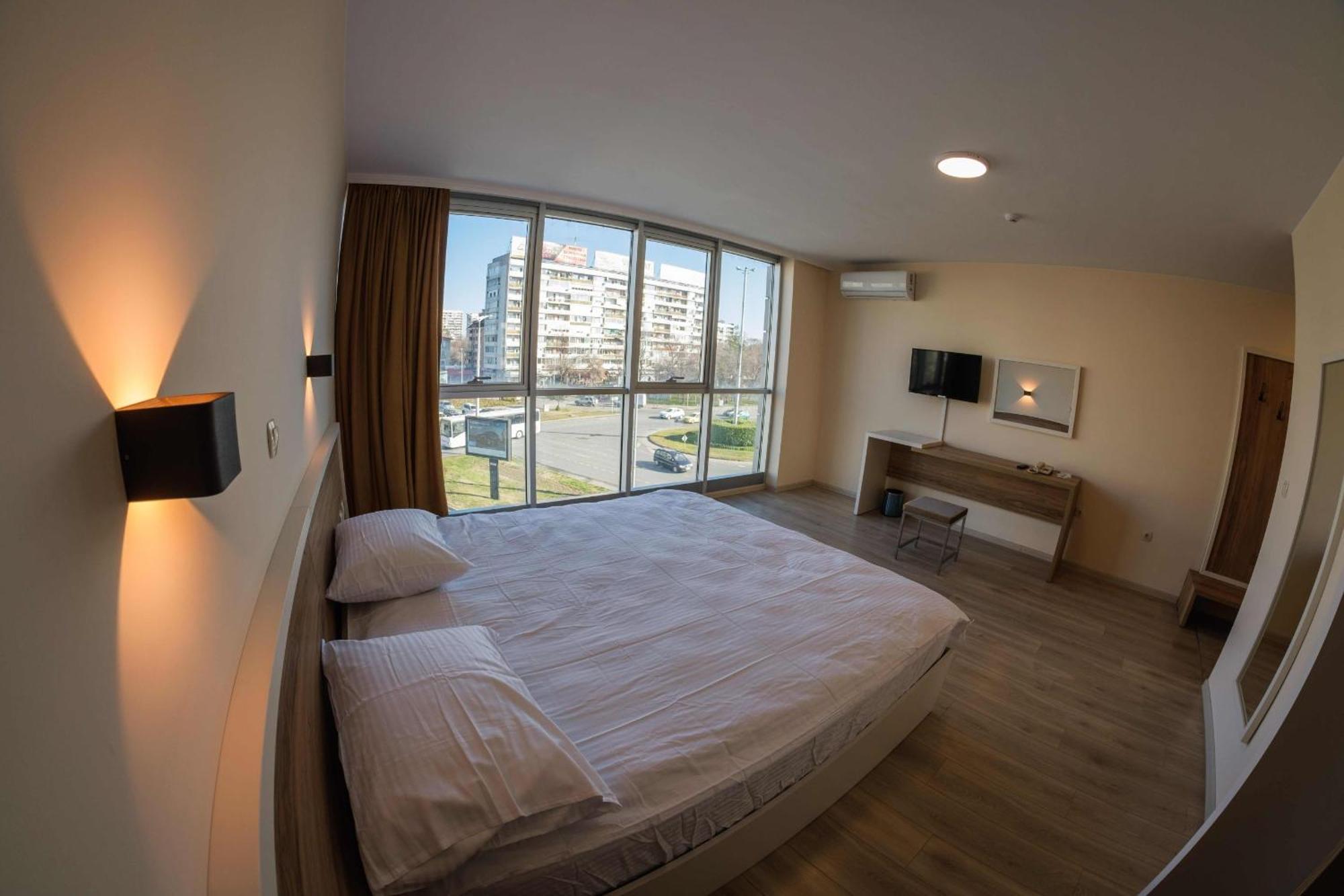 Hotel Bayko Plovdiv Bagian luar foto